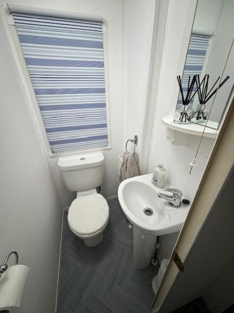 Summer Breeze - Family Holiday Home In Camber Sands エクステリア 写真