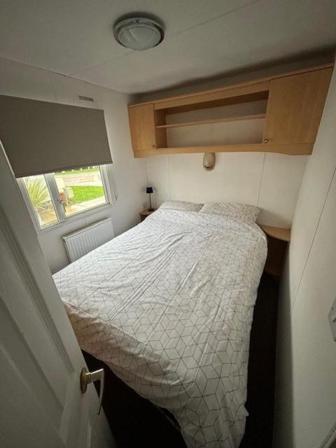 Summer Breeze - Family Holiday Home In Camber Sands エクステリア 写真